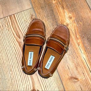 Boys Steve Madden Leather Loafers Size 13 EUC